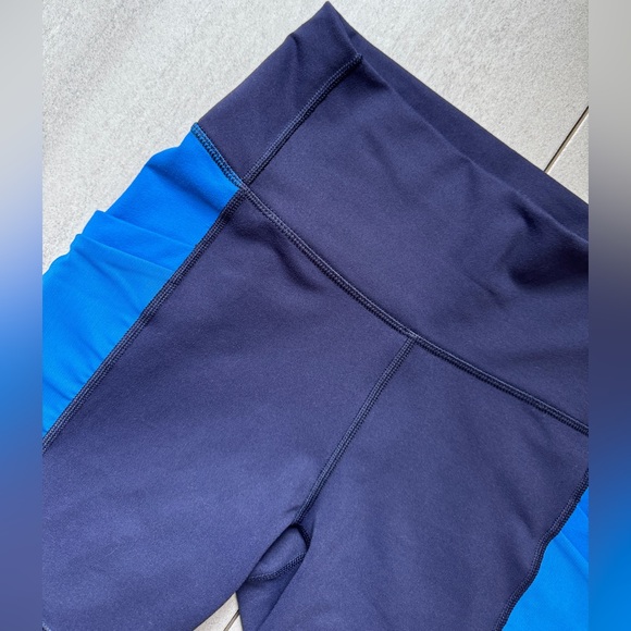 Fabletics power hold bike shorts - Picture 4 of 8